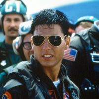 Tom Cruise as Maverick in Top Gun wearing Ray Bans Aviators